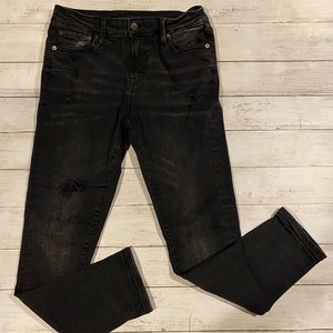 Aeropostale men’s black athletic skinny jeans.  Size 28/30.